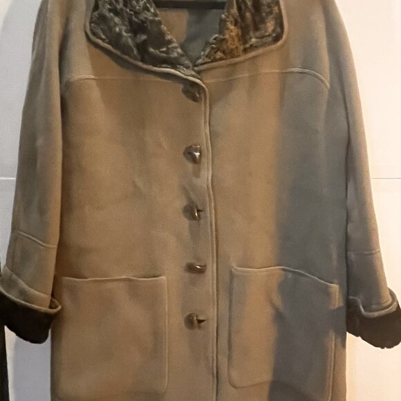 Vintage Devernois Wool Blend Coat w/ Faux Fur Collar – Taupe – Made in France - Picture 7 of 8